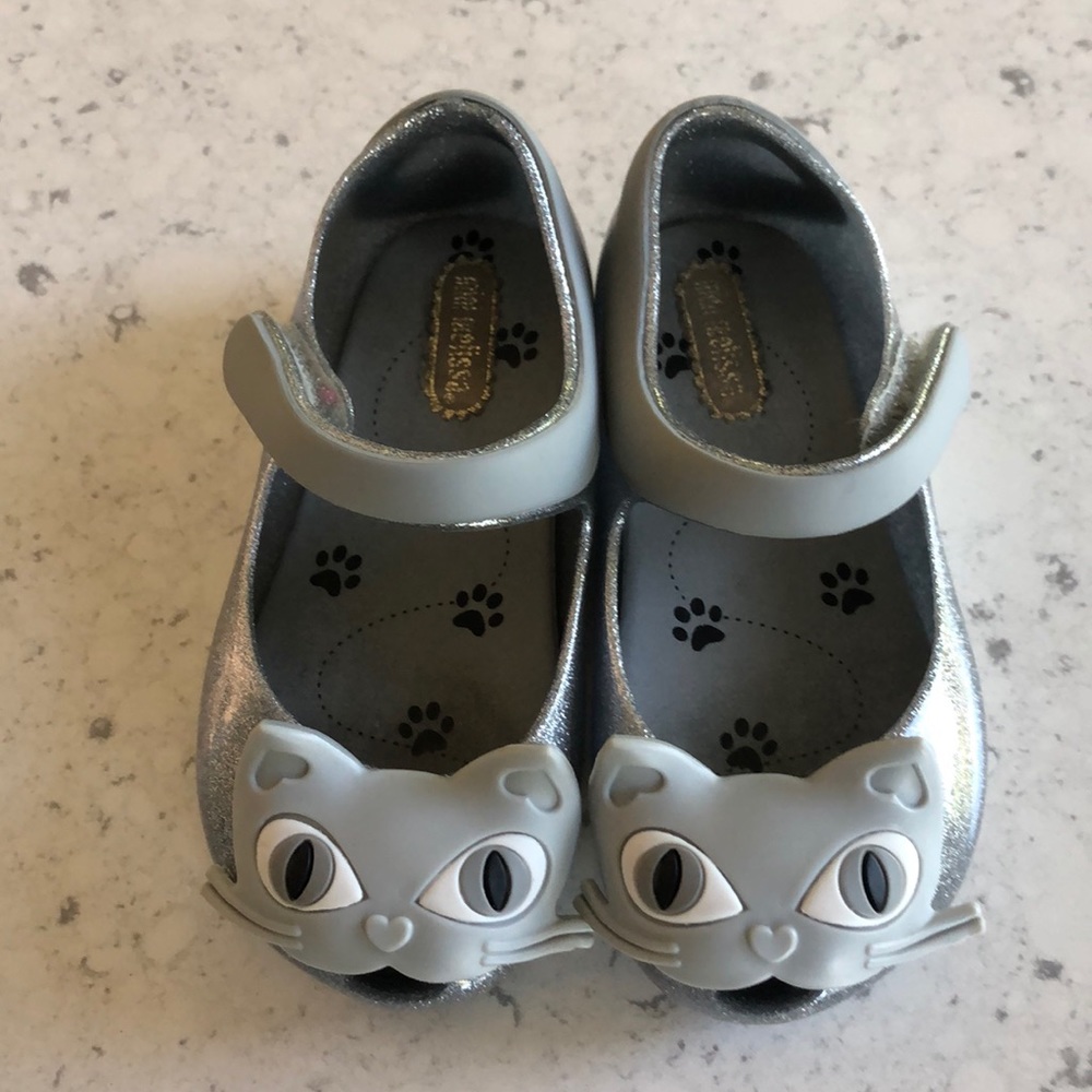 Silver mini Melissa with Kitty face on toes